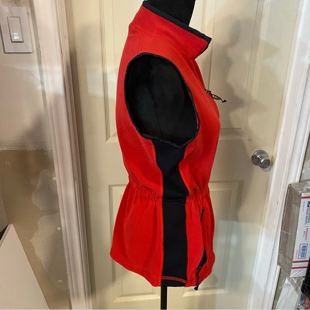 The North Face Vest Women's Red Sleeveless zip front zip pockets cinch waist - Picture 2 of 12